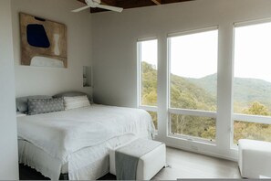 House - Private Luxe Mountain View Getaway (Candler)