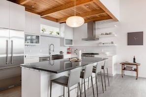 House | 1 bedroom - Private Luxe Mountain View Getaway (Candler)
