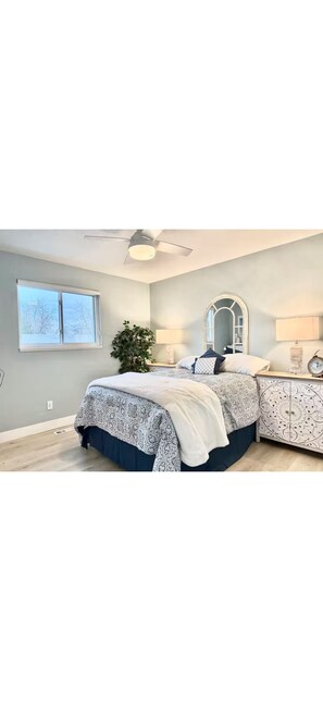 4 bedrooms, iron/ironing board, WiFi, bed sheets