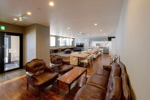 Interior - BEPPU ROJIURA (beppuekimaetyou)