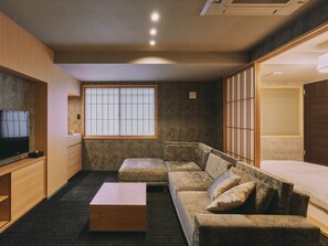 Deluxe Suite | Living area - THE HOTEL GARAKU Kyoto Shijo (Kyoto)