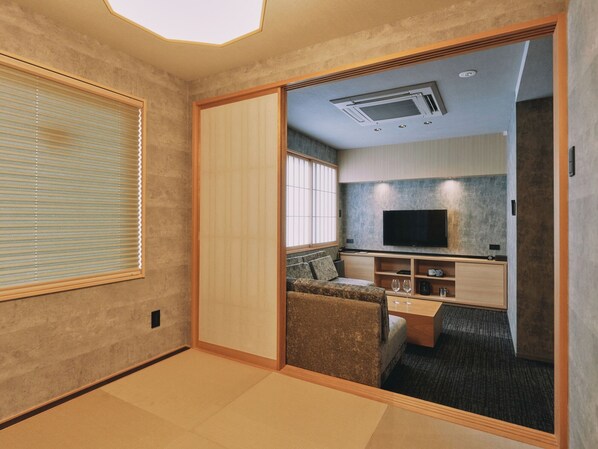 Junior Suite | Living area - THE HOTEL GARAKU Kyoto Shijo (Kyoto)