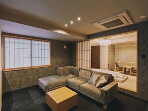 Deluxe Suite | Living area - THE HOTEL GARAKU Kyoto Shijo (Kyoto)