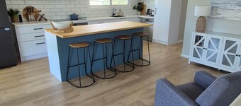 Bliss on Blue Beach - Pet Friendly Beach house