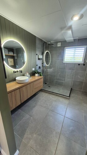 Bliss on Blue Beach - Pet Friendly Beach house