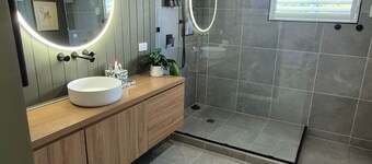Bliss on Blue Beach - Pet Friendly Beach house