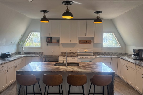 Mikrobølgeovn, ovn, kogeplade, opvaskemaskine