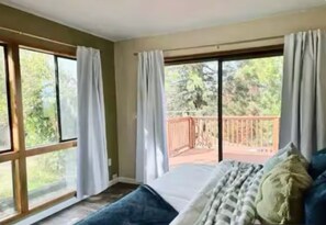 Interior - Country Living with Rogue Valley View (Grants Pass)