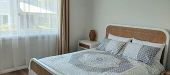 "Sundaze" - Luxury Holiday Home