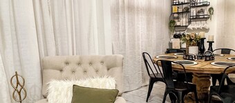 House of Olive • Heart of NWA • Family-Friendly 3BR Home • Sleeps 6