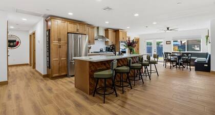 Diamond Desert Resort , Game room , 4 BR:3 Baths