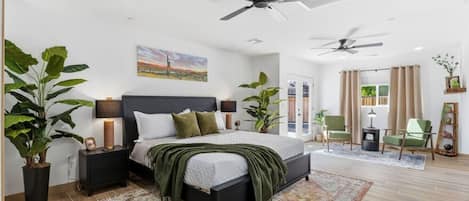 4 bedrooms, desk, iron/ironing board, free WiFi