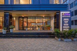 Exterior detail - Sterling Avante Mohali (Mohali)