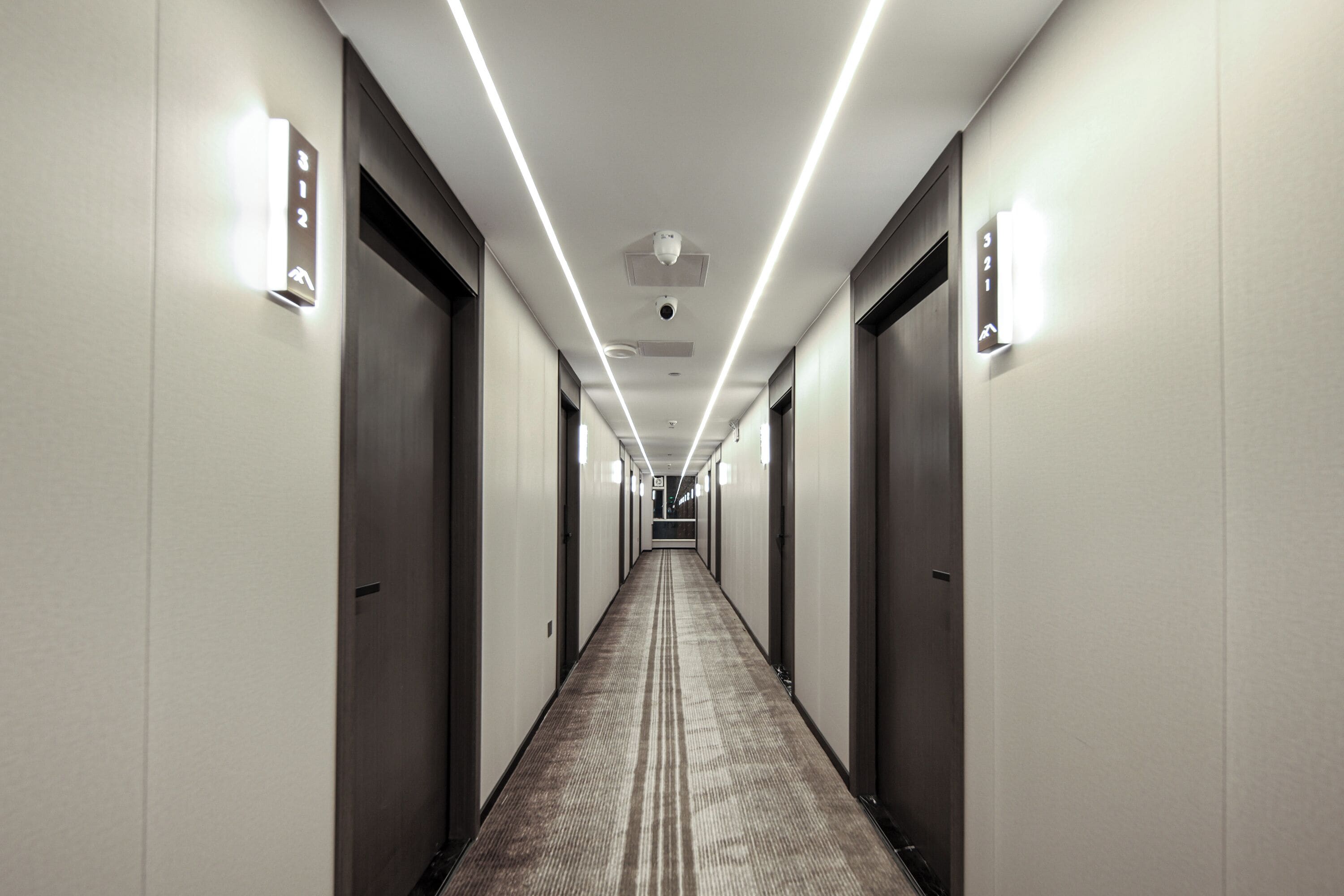 المنشأة من الداخل