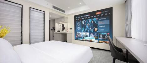 Business Double Room, City View | Laptop workspace, free WiFi