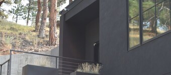 Luxury, Modern, Alpine Retreat in Boulder w/ Sauna