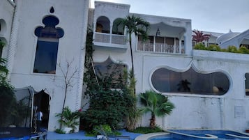 Alberca al aire libre