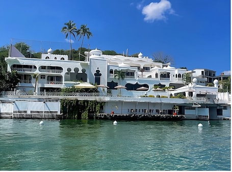 Exterior. Hotel Marina Palace Tequesquitengo