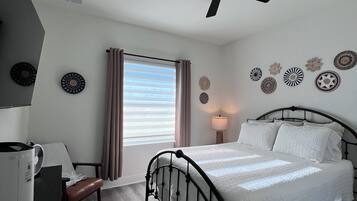 2 slaapkamers, een strijkplank/strijkijzer, wifi, beddengoed