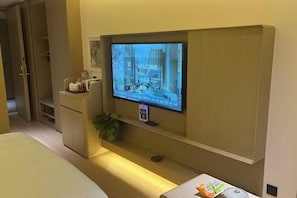 Room - Urumqi Yaxin Hotel (Degang Wanda Airport) (Urumqi)