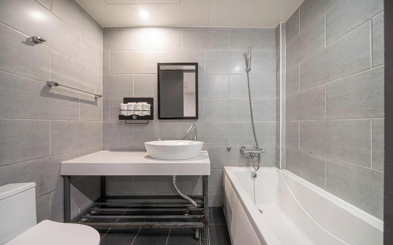 Standard - No Parking | Bathroom | Bathrobes