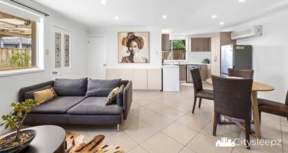 Dean Park 2-Bed Unit