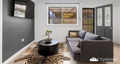 Dean Park 2-Bed Unit