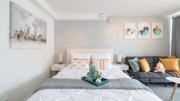 Leilighet (1 Bedroom) | 1 soverom, skrivebord, skrivebord for bærbar PC og strykejern/-brett