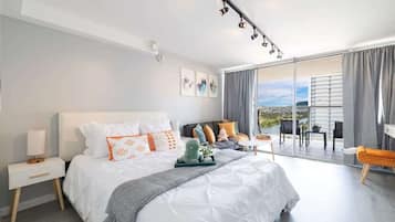 Apartment (1 Bedroom) | 1 bedroom, desk, laptop workspace, iron/ironing board