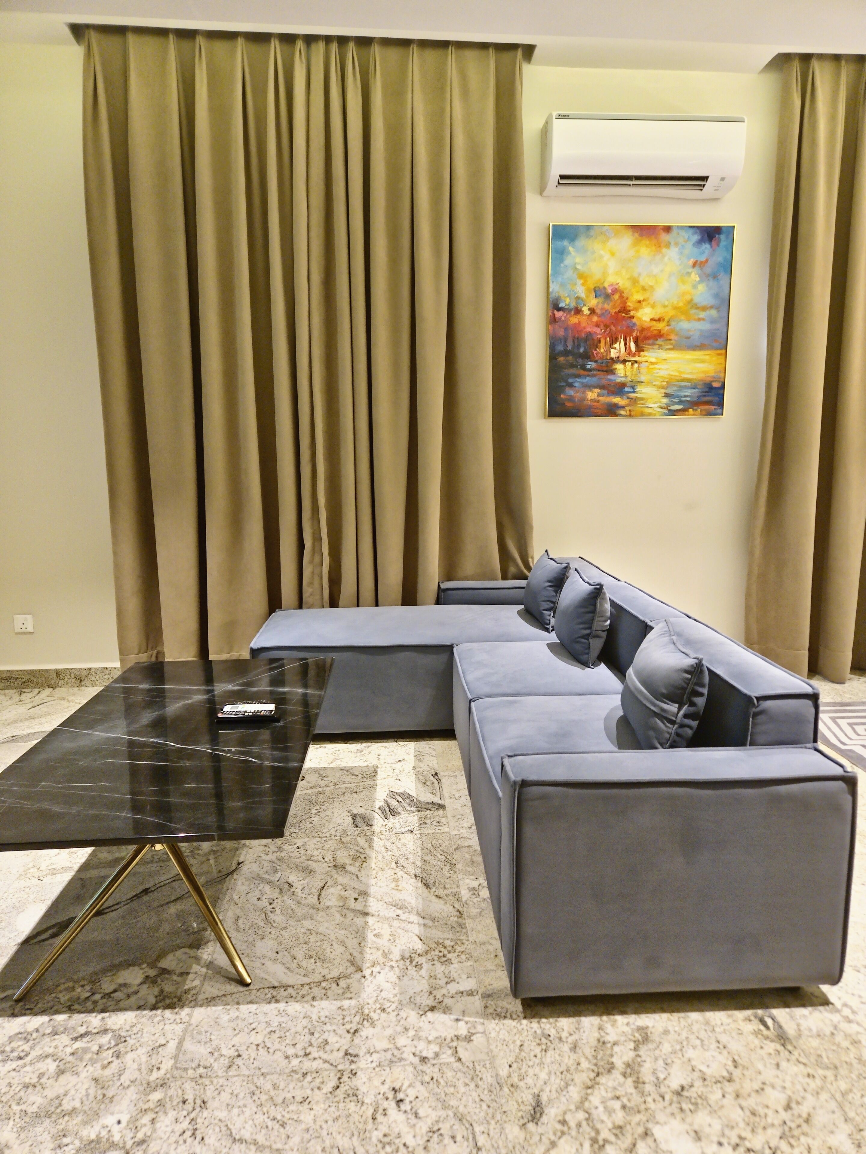 Business Studio Suite | Living area