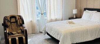 Newly Built House near Niagara Falls and Outlet Mall