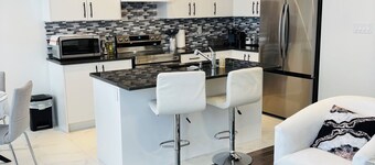 Newly Built House near Niagara Falls and Outlet Mall