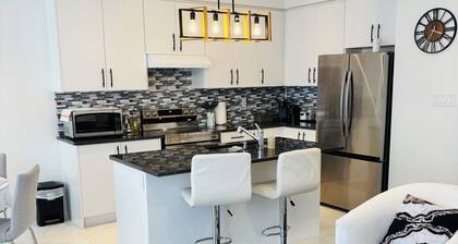 Newly Built House near Niagara Falls and Outlet Mall