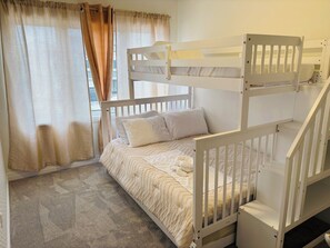 3 bedrooms, iron/ironing board, free WiFi, bed sheets