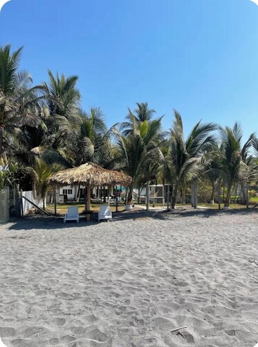 Beach Front Spacious 5-bedroom house in lovely Costa del Sol