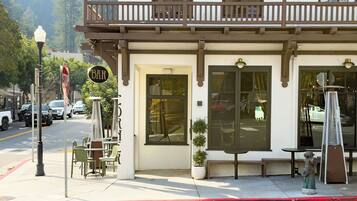 Restauration extérieure