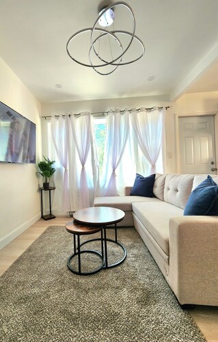 35 min-Times sqr■3-bed 2 full bath in Jamaica■Near 168st subway stn Ftrain  GCP