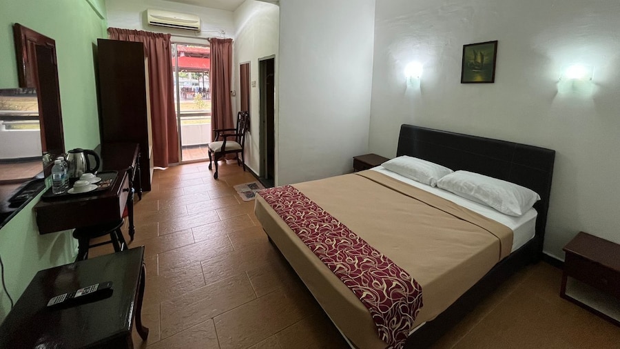 Collection O Analisa Beach Resort