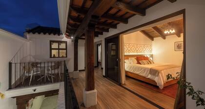 Casa Los Murales B/art. style. peace. king bed