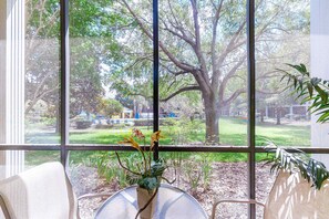 Interior - 1st floor condo near theme parks, gym, tennis court, pools (Davenport)