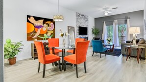 Interior - Condo w/ shared pools, fitness center - near Old Lake Davenport & Disney (Davenport)