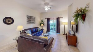 TV, DVD player, table football, offices - Exclusive 3BR Villa: Pools, Near Disney (Davenport)