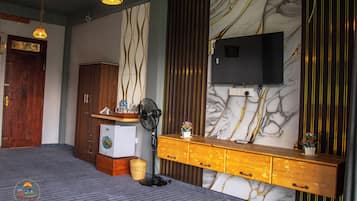 Superior Double Room, Mountain View | Interior