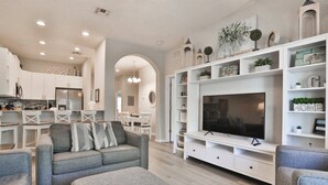 Living area - Lake view condo with WiFi, shared game tables, pools, & hot tubs - snowbirds OK (Davenport)