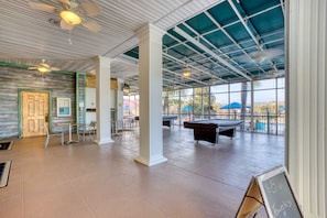 Games room - 1st floor condo w/ basketball court, sauna, restaurant, patio, gym (Davenport)