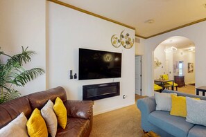 Living area - Lake View Condo w/Private Balcony (Davenport)