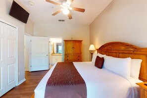 Unclassified image, 3 of 20, button - Ground-Floor Condo near Theme Parks w/Shared Pools, Hot Tub, Gym, Sport Courts (Davenport)