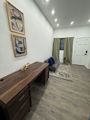 Interior - Cozy 1-bedroom apartment in peaceful El Paso with AC (El Paso)