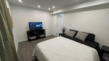 1 habitación, wifi y ropa de cama