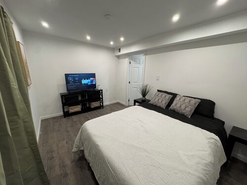 Cozy 1-bedroom apartment in peaceful El Paso with AC